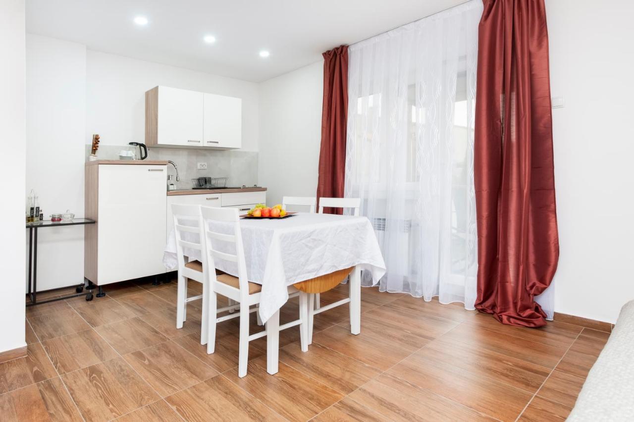 Apartment Sissy Rovinj Exterior photo